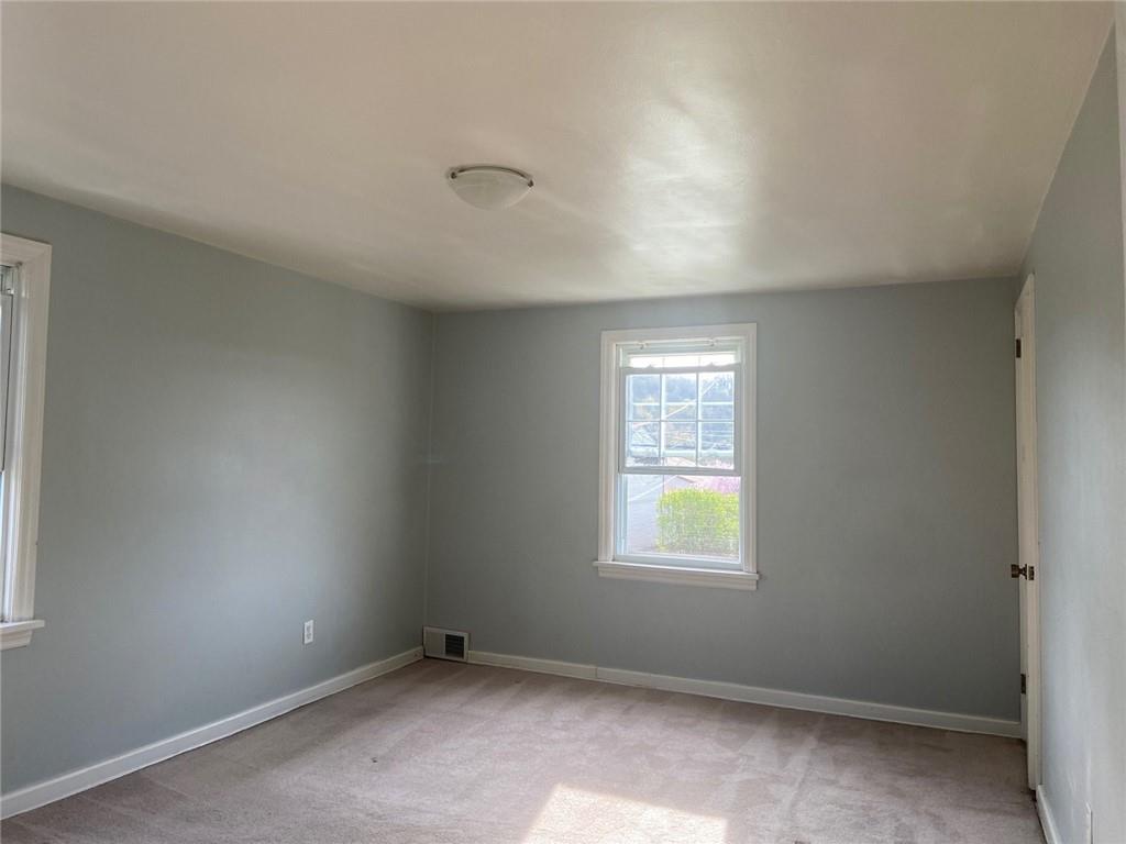 922 Greenhill Road Pittsburgh, PA 15209 - Photo 12 of 18