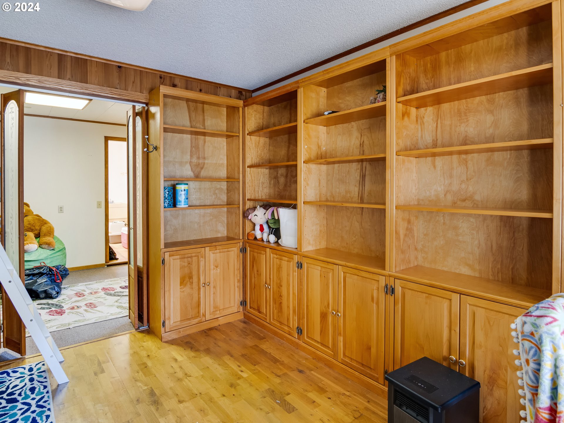 341 Combs Circle Yachats, OR 97498 - Photo 19 of 33