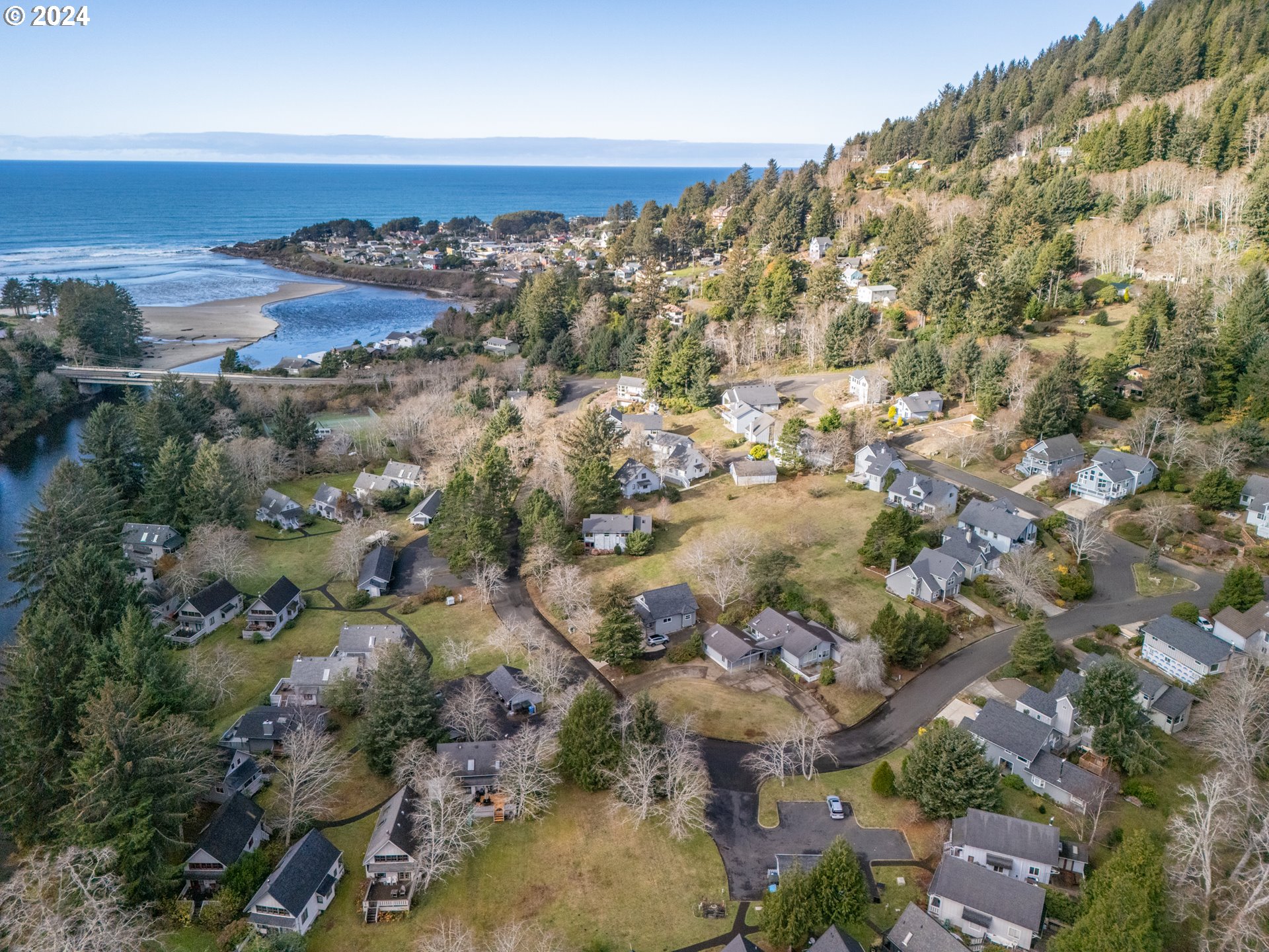 341 Combs Circle Yachats, OR 97498 - Photo 23 of 33