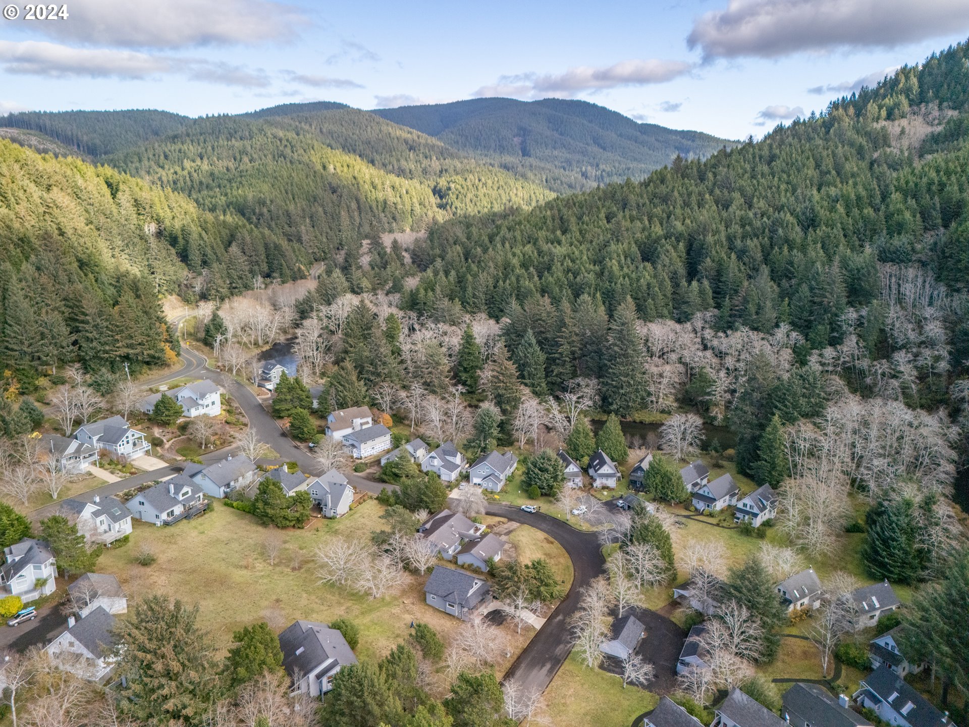 341 Combs Circle Yachats, OR 97498 - Photo 25 of 33
