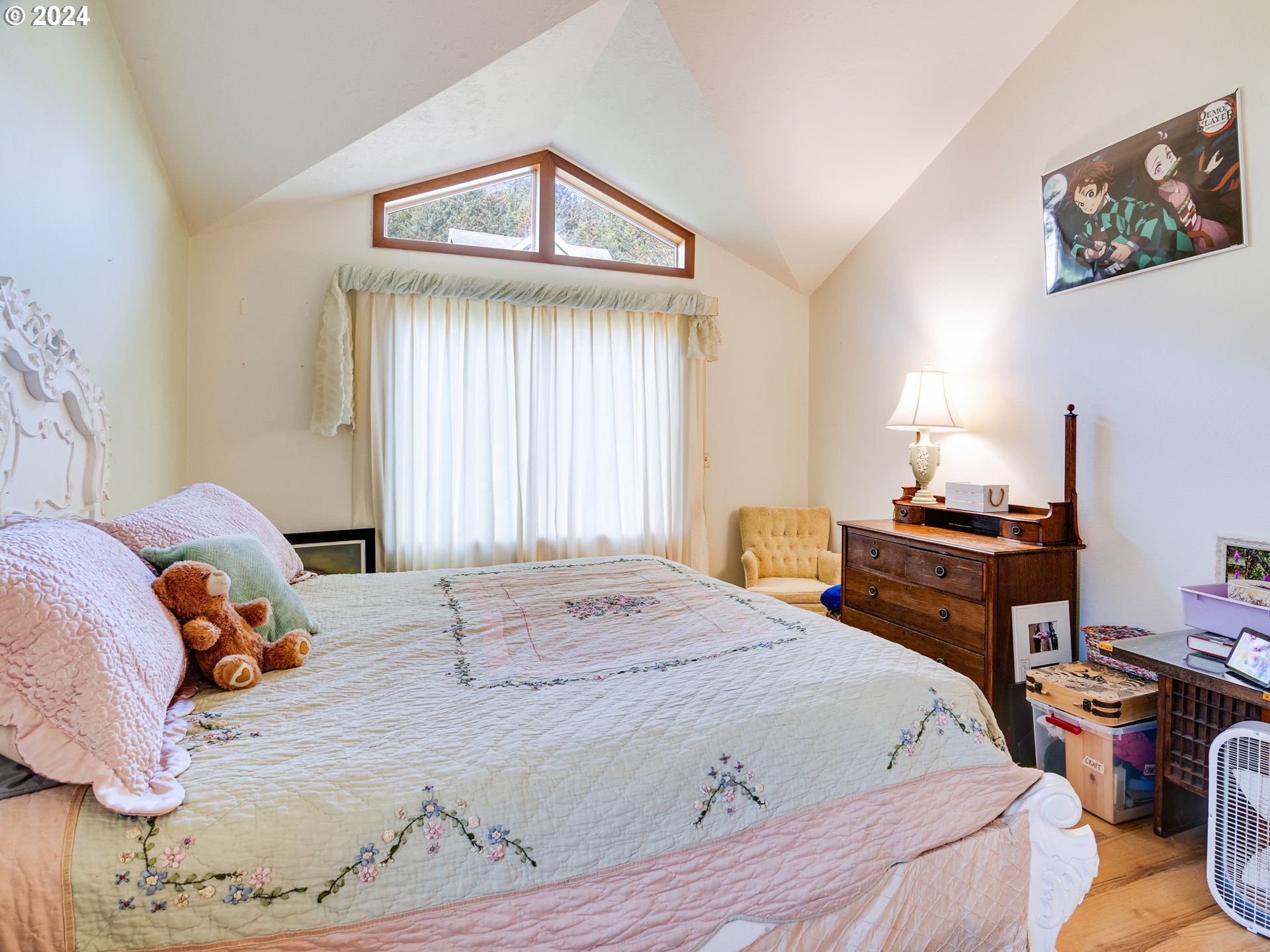 341 Combs Circle Yachats, OR 97498 - Photo 3 of 33