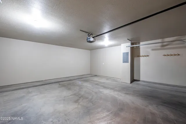 $510,300 | 2585 West Cripple Creek Drive, Flagstaff, AZ 86001