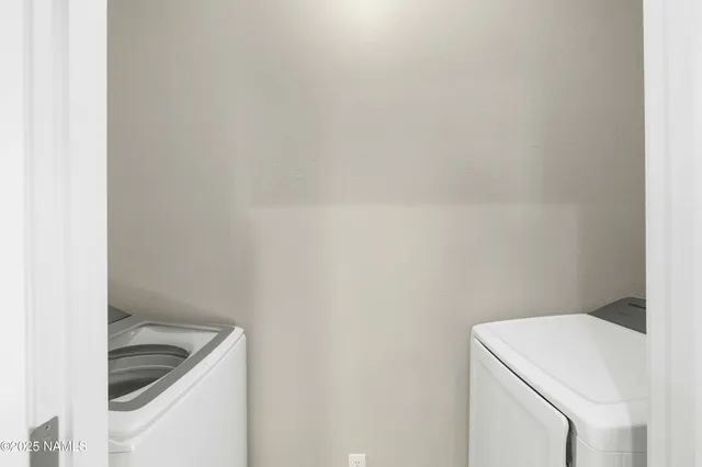 $510,300 | 2585 West Cripple Creek Drive, Flagstaff, AZ 86001