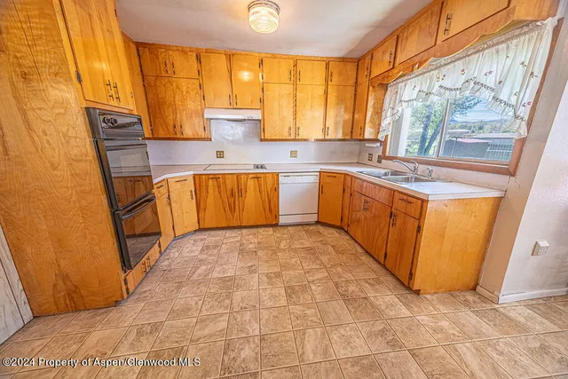 $290,000 | 1008 Washington Street, Craig, CO 81625