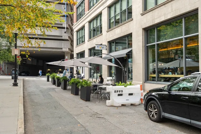 $1,449,000 | 19 Stanhope Street, Unit 2A, Boston, MA 02116