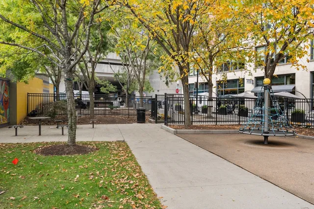 $1,449,000 | 19 Stanhope Street, Unit 2A, Boston, MA 02116