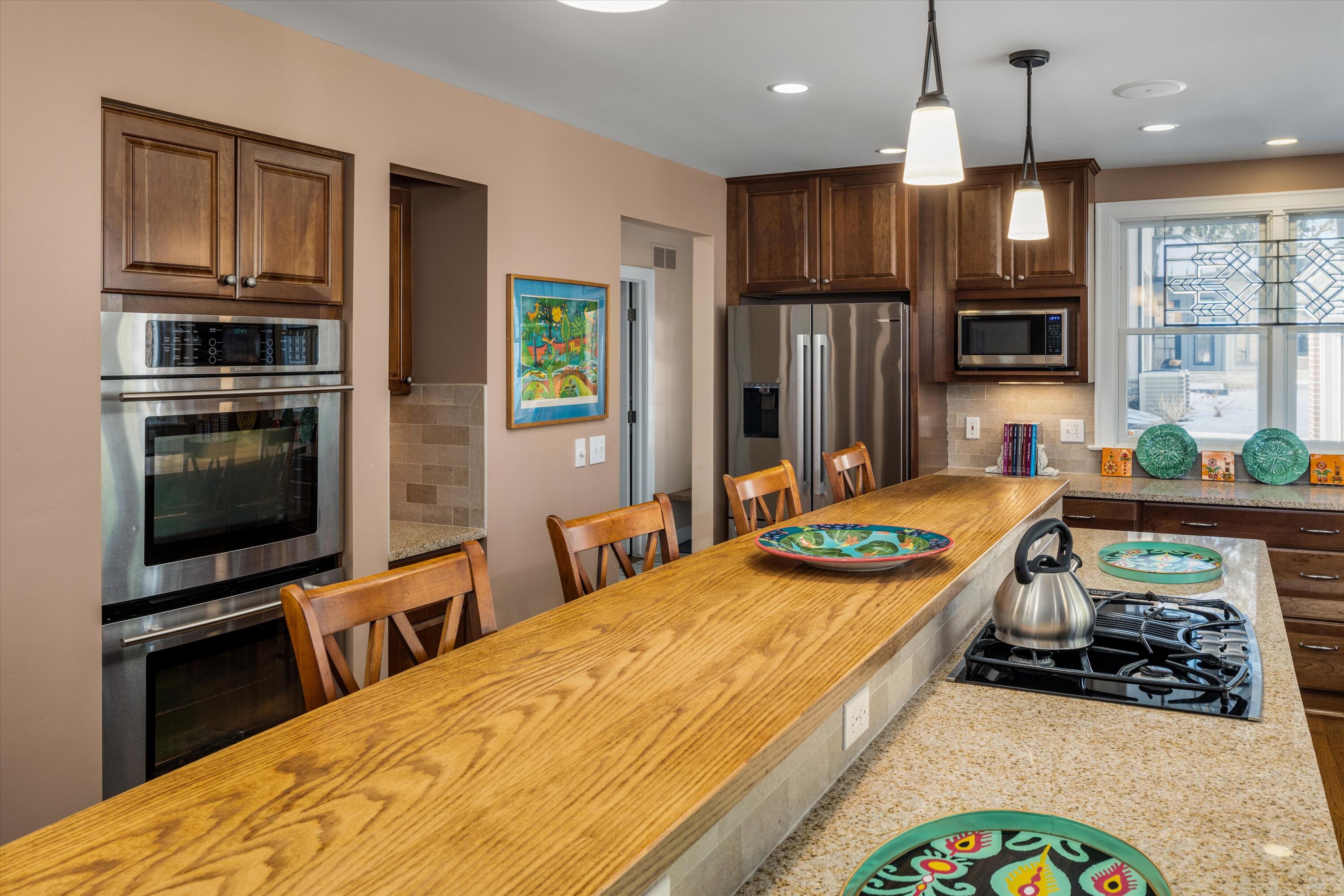 2215 Devonshire Road Ann Arbor, MI 48104 - Photo 16 of 36 16-2215Devonshire