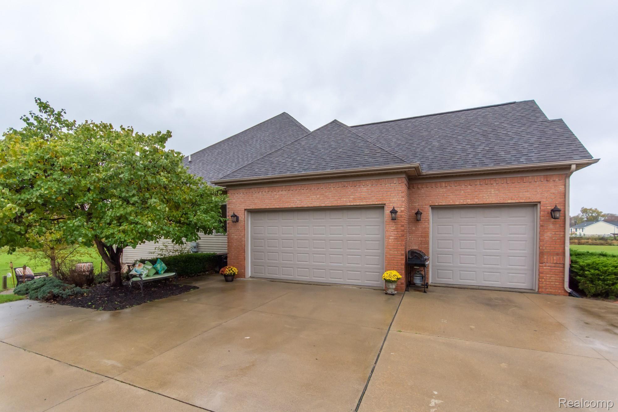 8407 Lahring Road Gaines, MI 48436 - Photo 3 of 37 DSC_5720.jpg