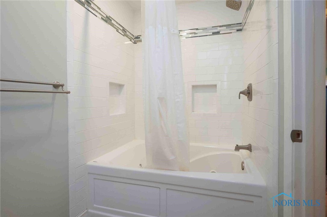 8400 Ash Ridge Lane Findlay, OH 45840 - Photo 21 of 37 Gallery Image 21