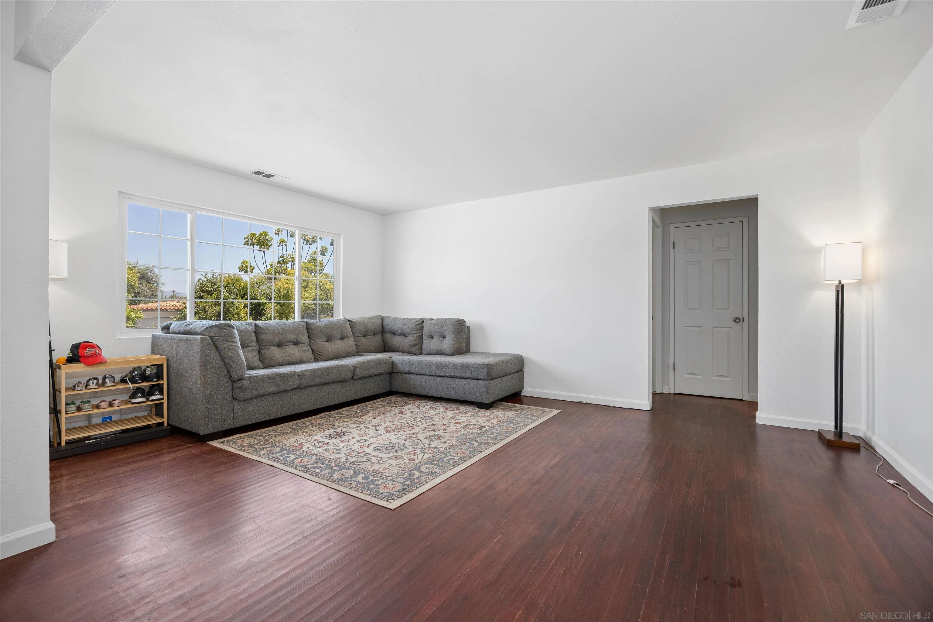 760 El Monte Road El Cajon, CA 92020 - Photo 4 of 28