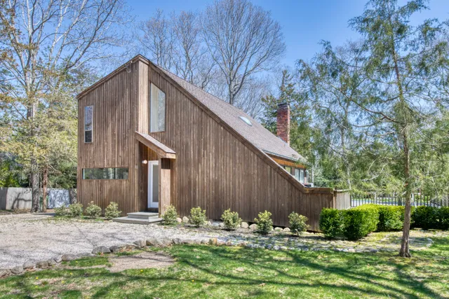 $20,000 | Undisclosed Address, East Hampton, NY 11937