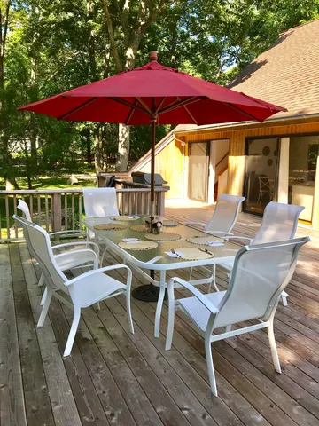 $20,000 | Undisclosed Address, East Hampton, NY 11937