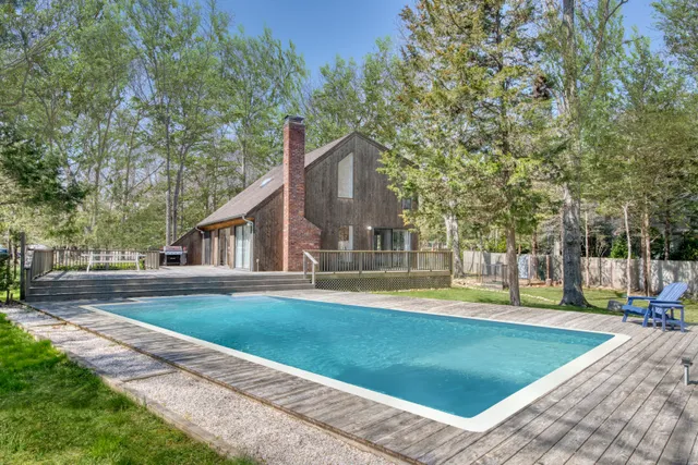 $20,000 | Undisclosed Address, East Hampton, NY 11937