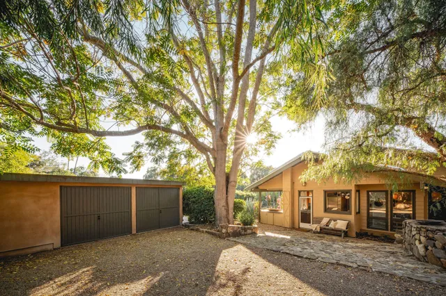 $3,845,000 | 4158 Grand Avenue, Ojai, CA 93023