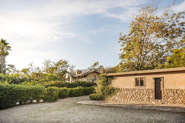 $3,845,000 | 4158 Grand Avenue, Ojai, CA 93023