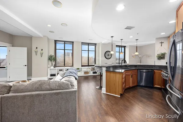 $389,900 | 60 Monroe Center Street Northwest, Unit 10C, Grand Rapids, MI 49503