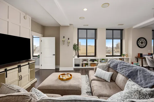 $389,900 | 60 Monroe Center Street Northwest, Unit 10C, Grand Rapids, MI 49503