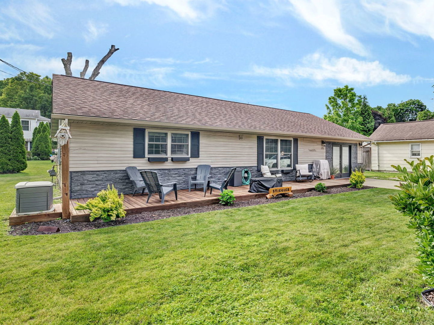 172 South Cash Street Seneca, IL 61360 - Photo 1 of 29