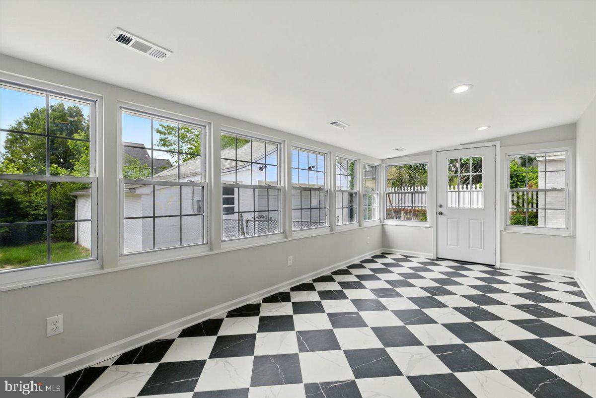 100 Birchwood Road Baltimore, MD 21228 - Photo 32 of 36 Gallery Image 32