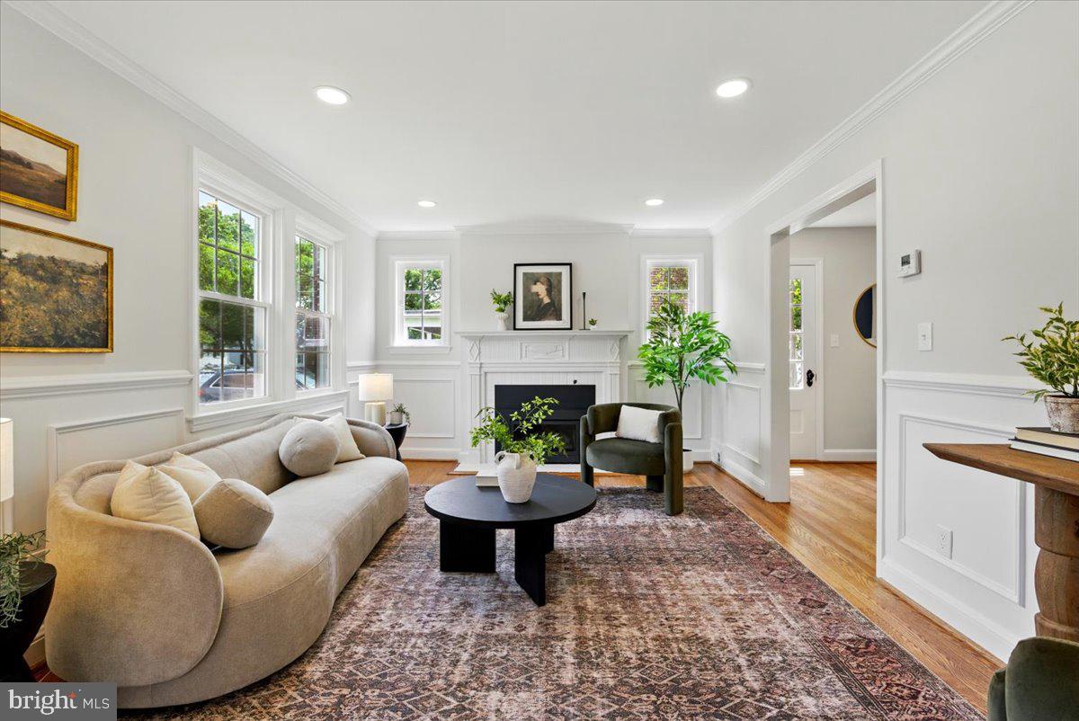 100 Birchwood Road Baltimore, MD 21228 - Photo 33 of 36 Gallery Image 33
