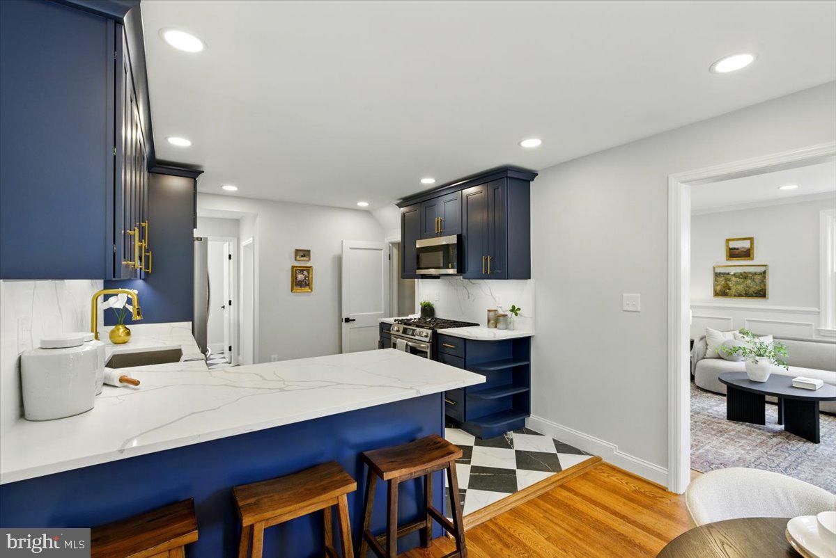 100 Birchwood Road Baltimore, MD 21228 - Photo 10 of 36 Gallery Image 10
