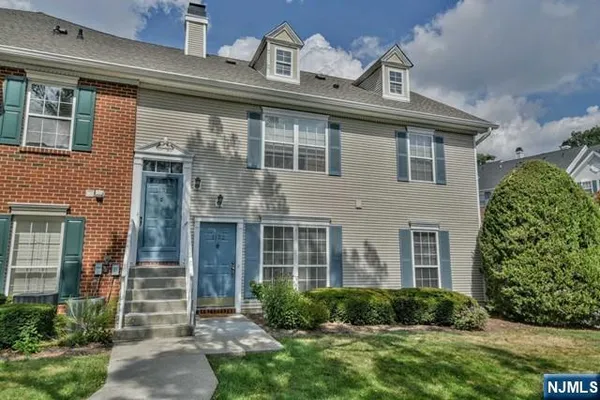 $2,950 | 1132 Stafford Street, Unit 1132, Mahwah, NJ 07430