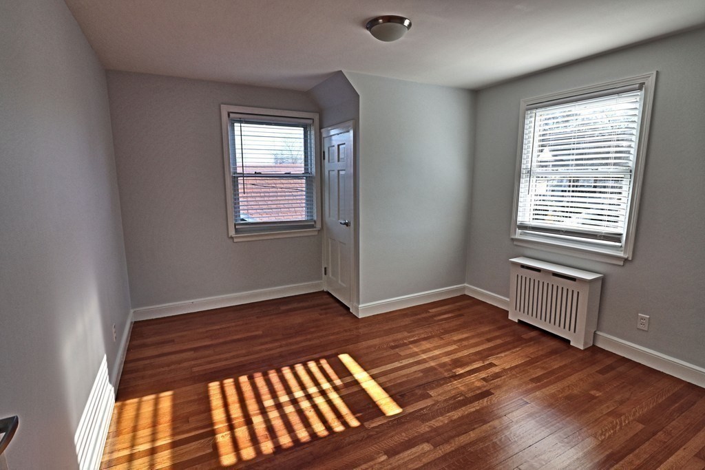 160 River Road Winthrop, MA 02152 - Photo 12 of 19 Gallery Image 12