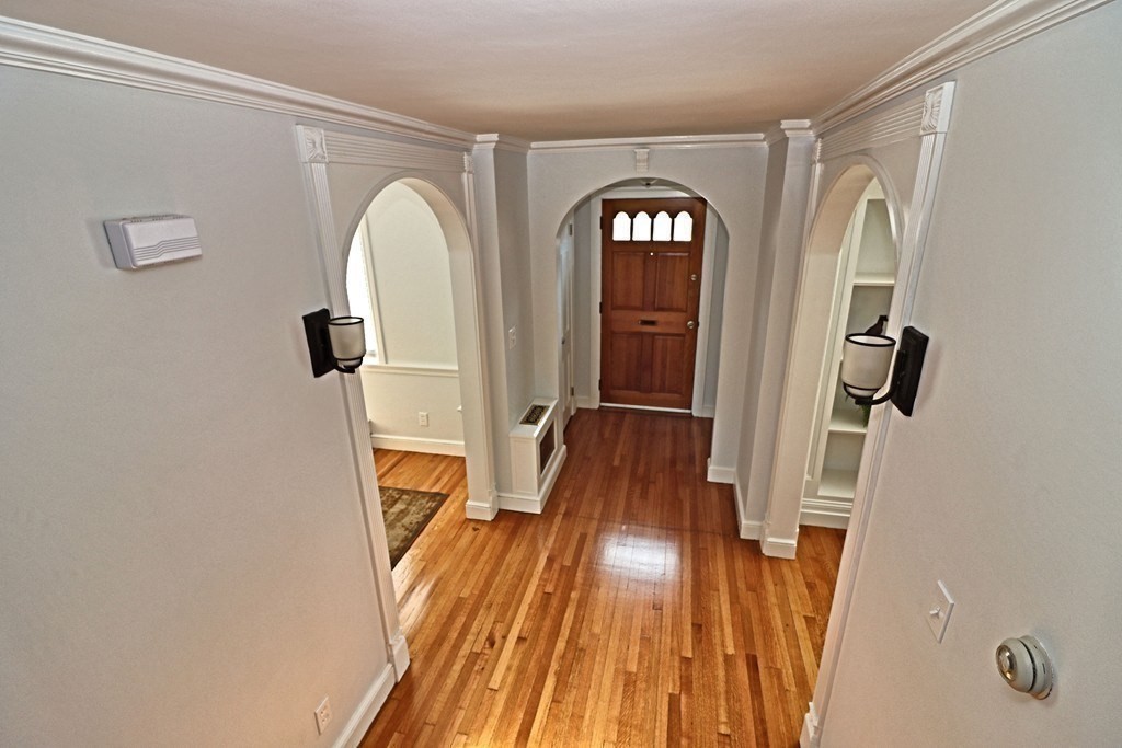 160 River Road Winthrop, MA 02152 - Photo 16 of 19 Gallery Image 16