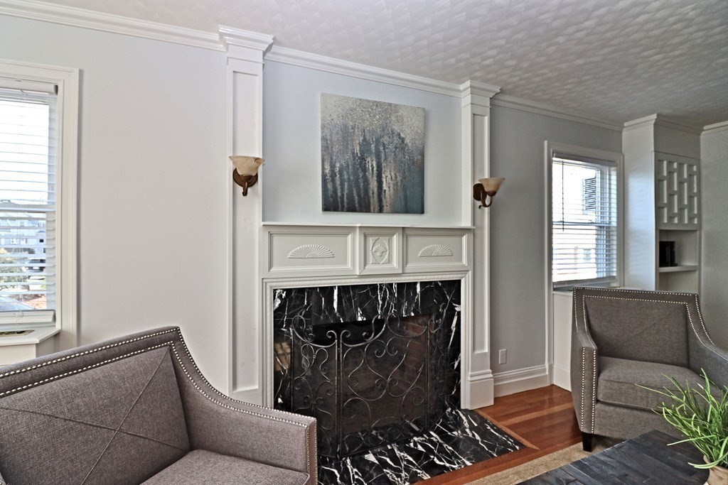 160 River Road Winthrop, MA 02152 - Photo 4 of 19 Gallery Image 4