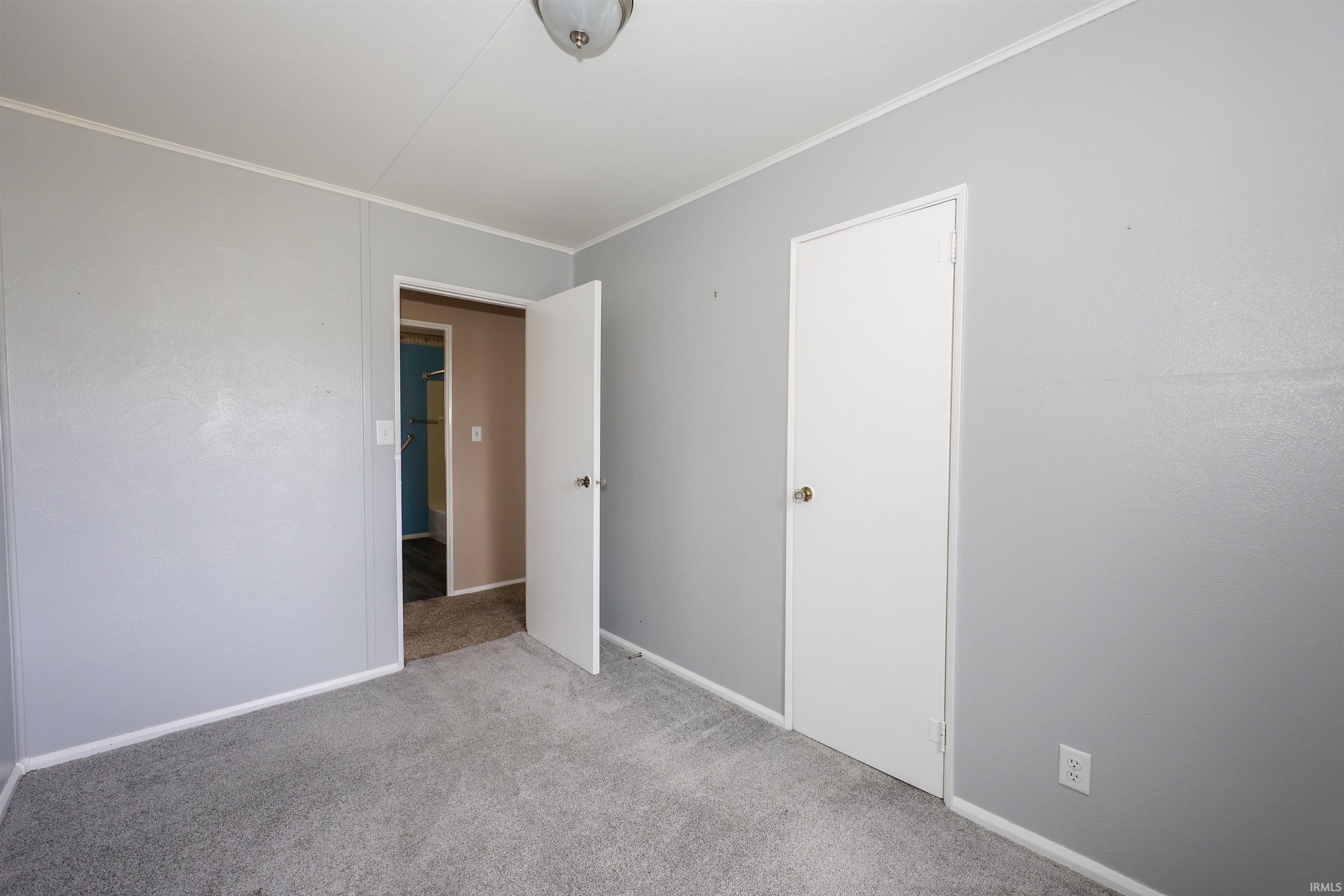 117 Central Avenue Monroeville, IN 46773 - Photo 16 of 35