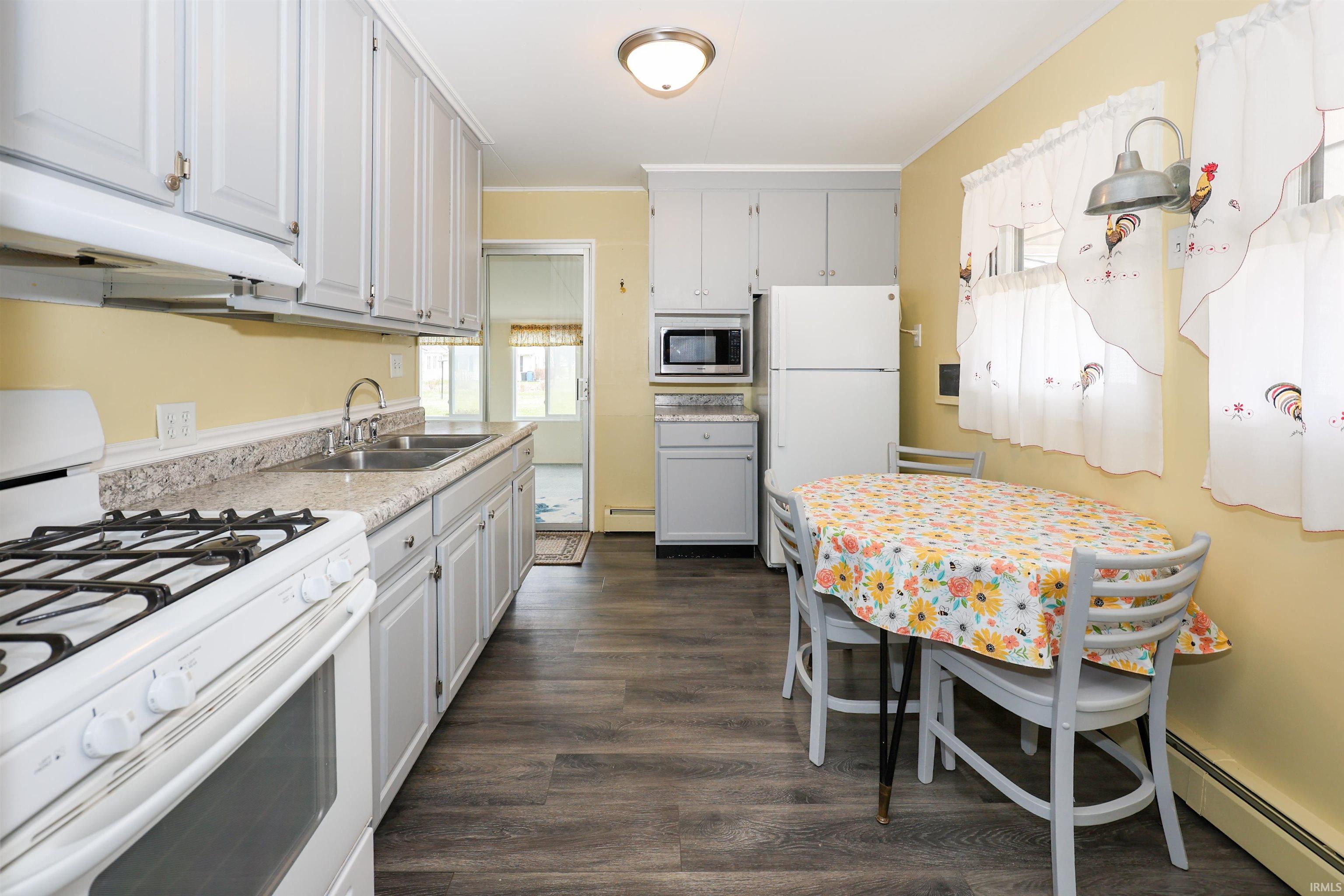 117 Central Avenue Monroeville, IN 46773 - Photo 6 of 35