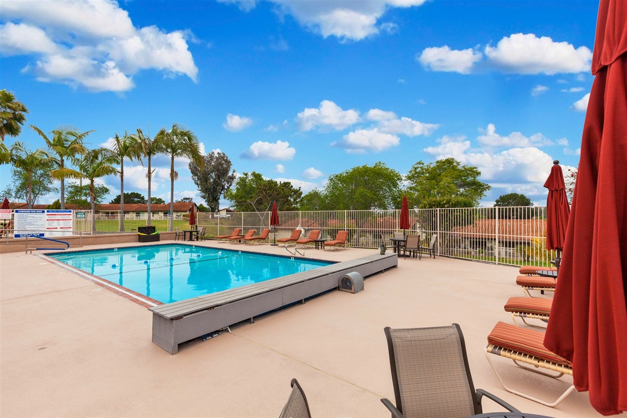 208 Summerside Lane Encinitas, CA 92024 - Photo 19 of 25 Gallery Image 19