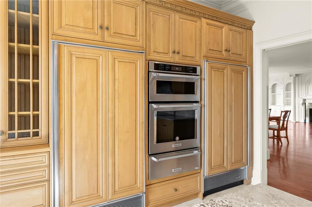 3657 Peachtree Road Northeast, Unit 8A Atlanta, GA 30319 - Photo 14 of 55