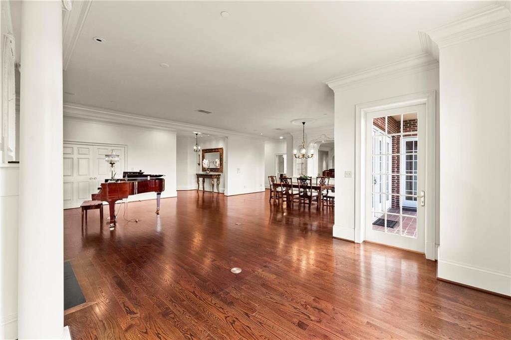 3657 Peachtree Road Northeast, Unit 8A Atlanta, GA 30319 - Photo 10 of 55