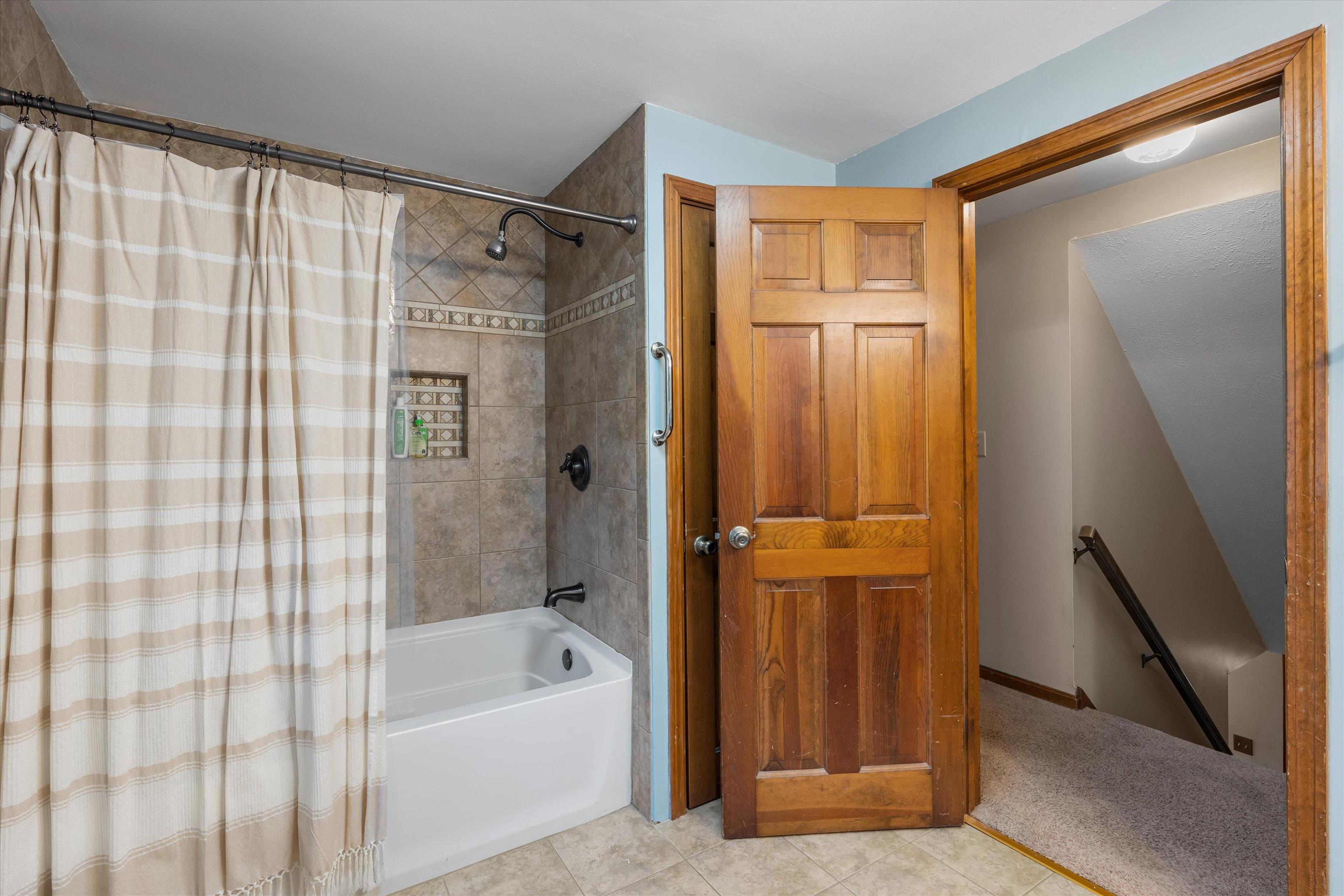 6 Raelynn Drive Derry, NH 03038 - Photo 12 of 40