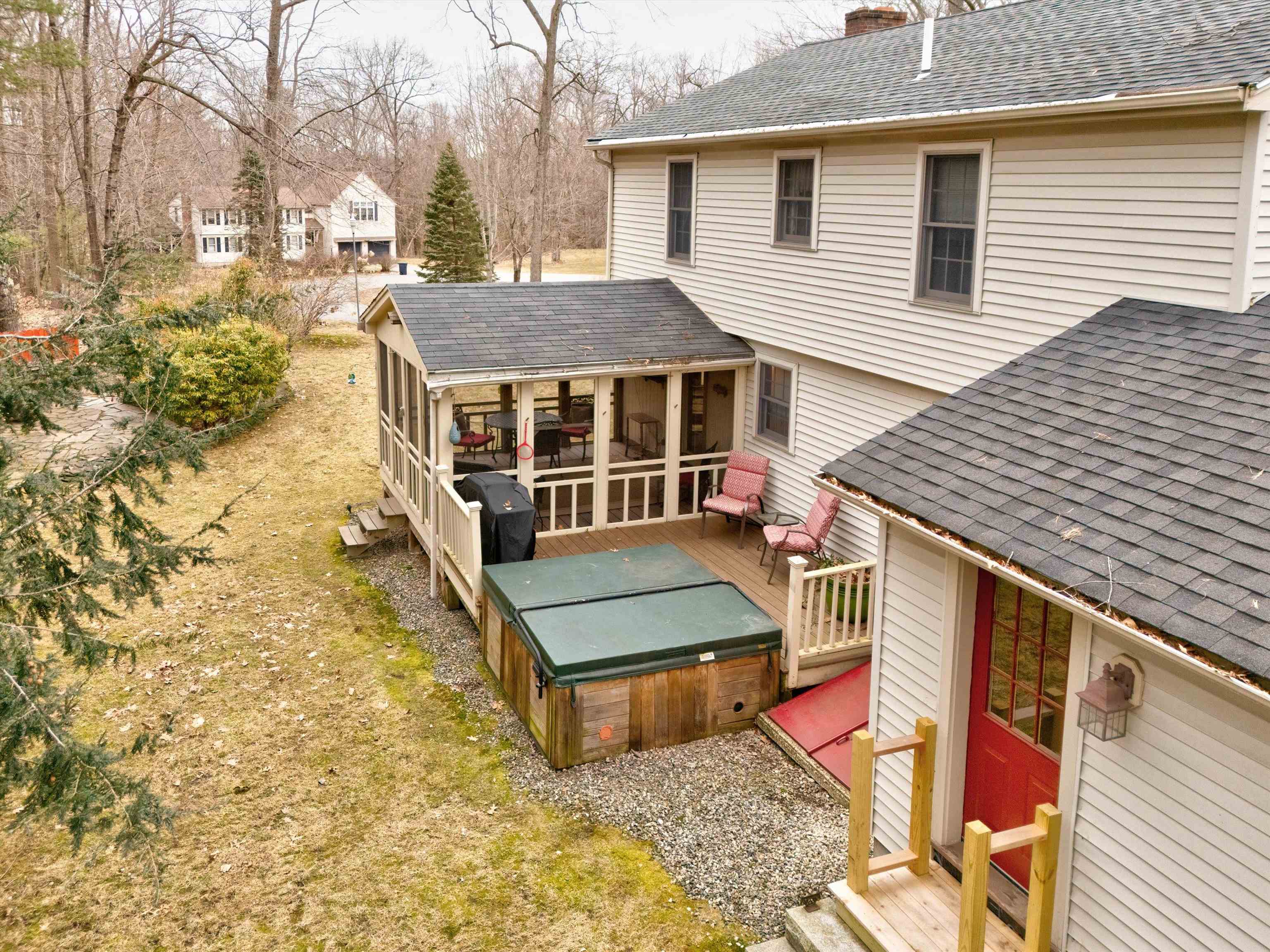 6 Raelynn Drive Derry, NH 03038 - Photo 27 of 40