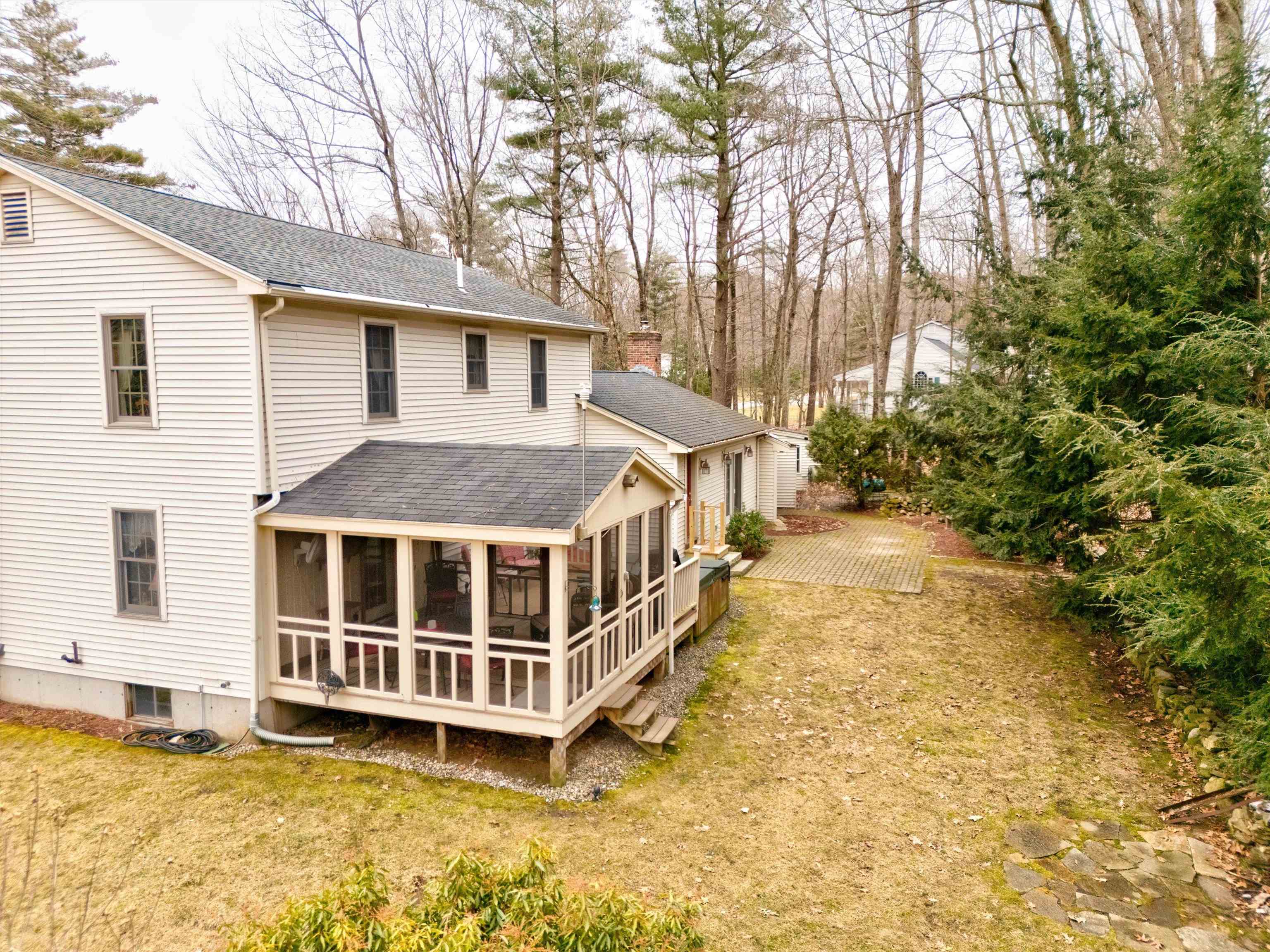 6 Raelynn Drive Derry, NH 03038 - Photo 28 of 40