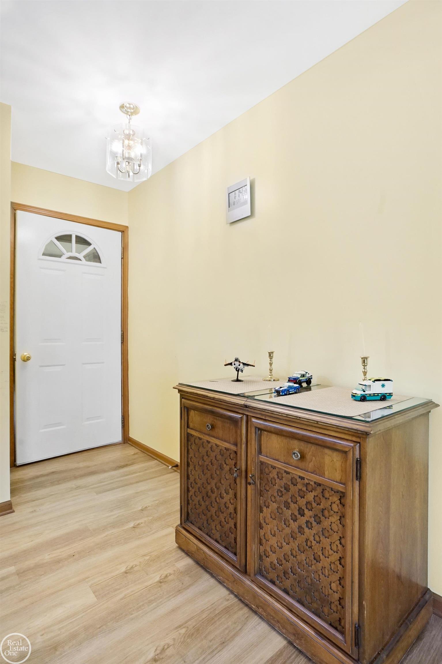 5481 Sutton Road Dryden, MI 48428 - Photo 6 of 40 Gallery Image 6