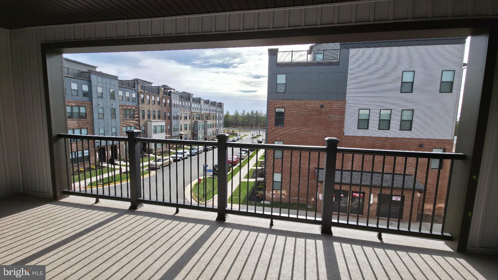21829 Express Terrace Ashburn, VA 20147 - Photo 19 of 32