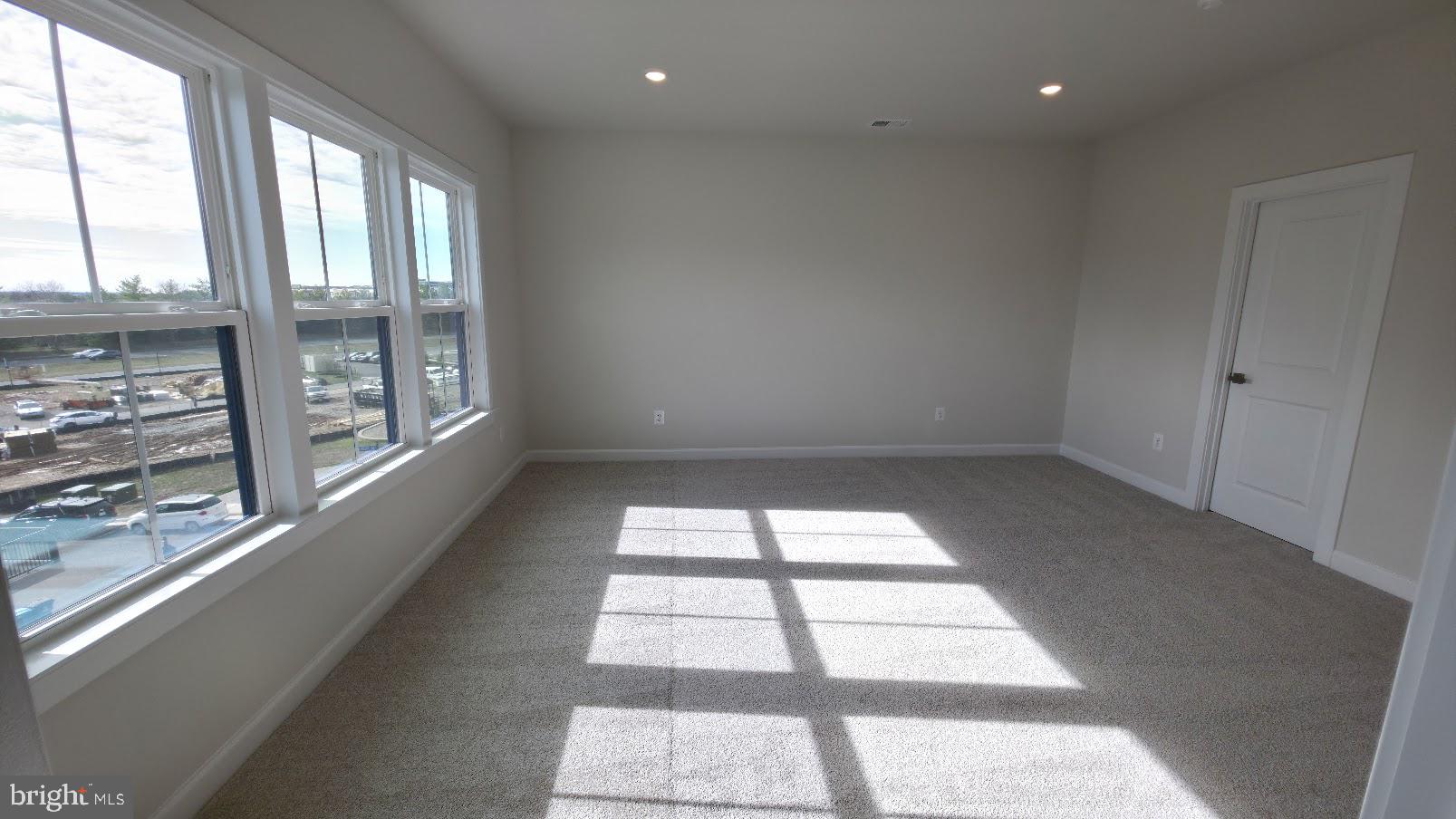 21829 Express Terrace Ashburn, VA 20147 - Photo 26 of 32