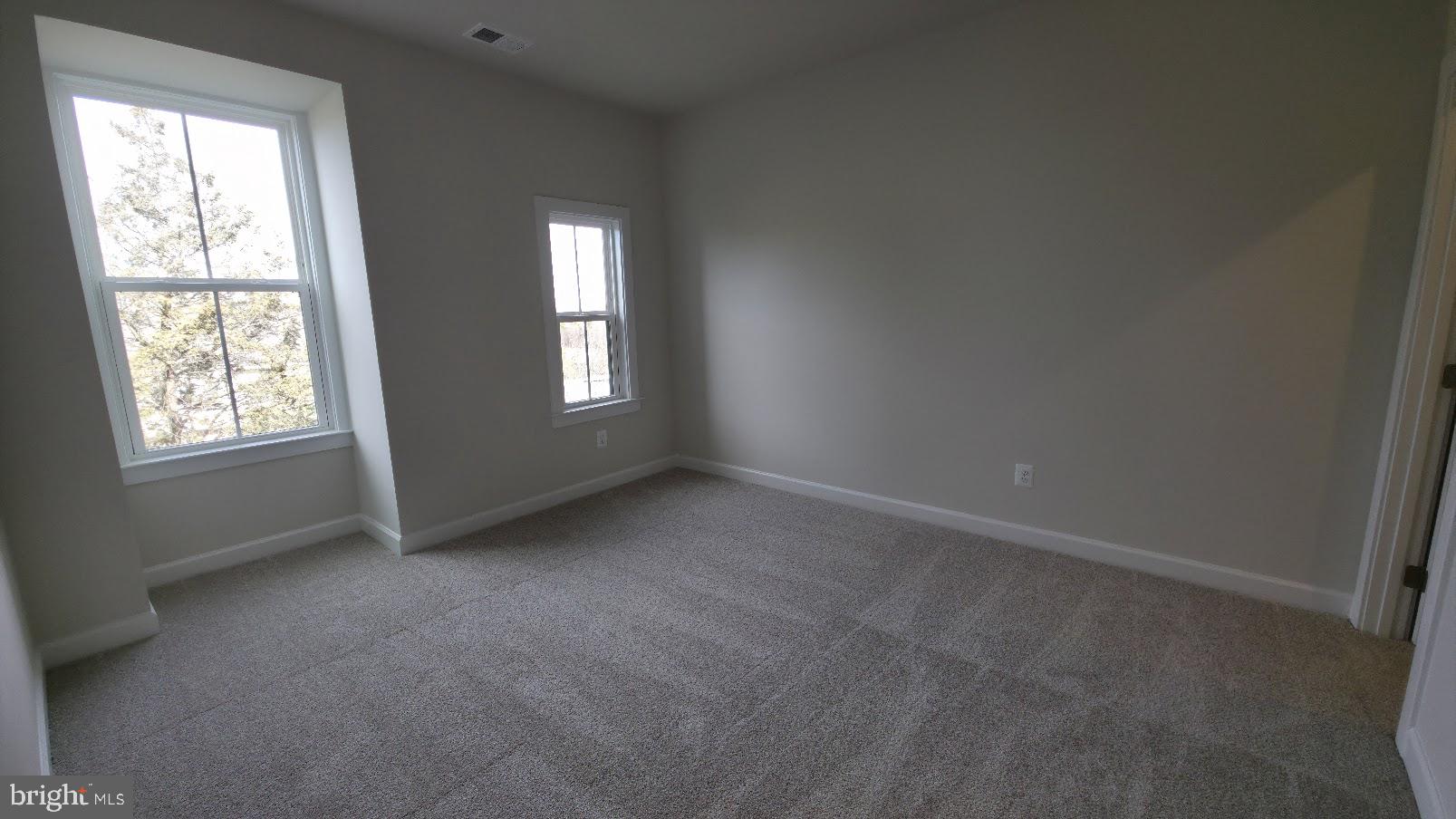 21829 Express Terrace Ashburn, VA 20147 - Photo 31 of 32