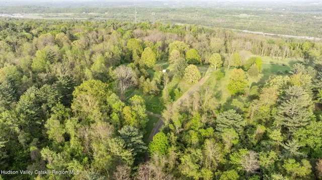 $350,000 | 2 High Rock Road, New Baltimore, NY 12192