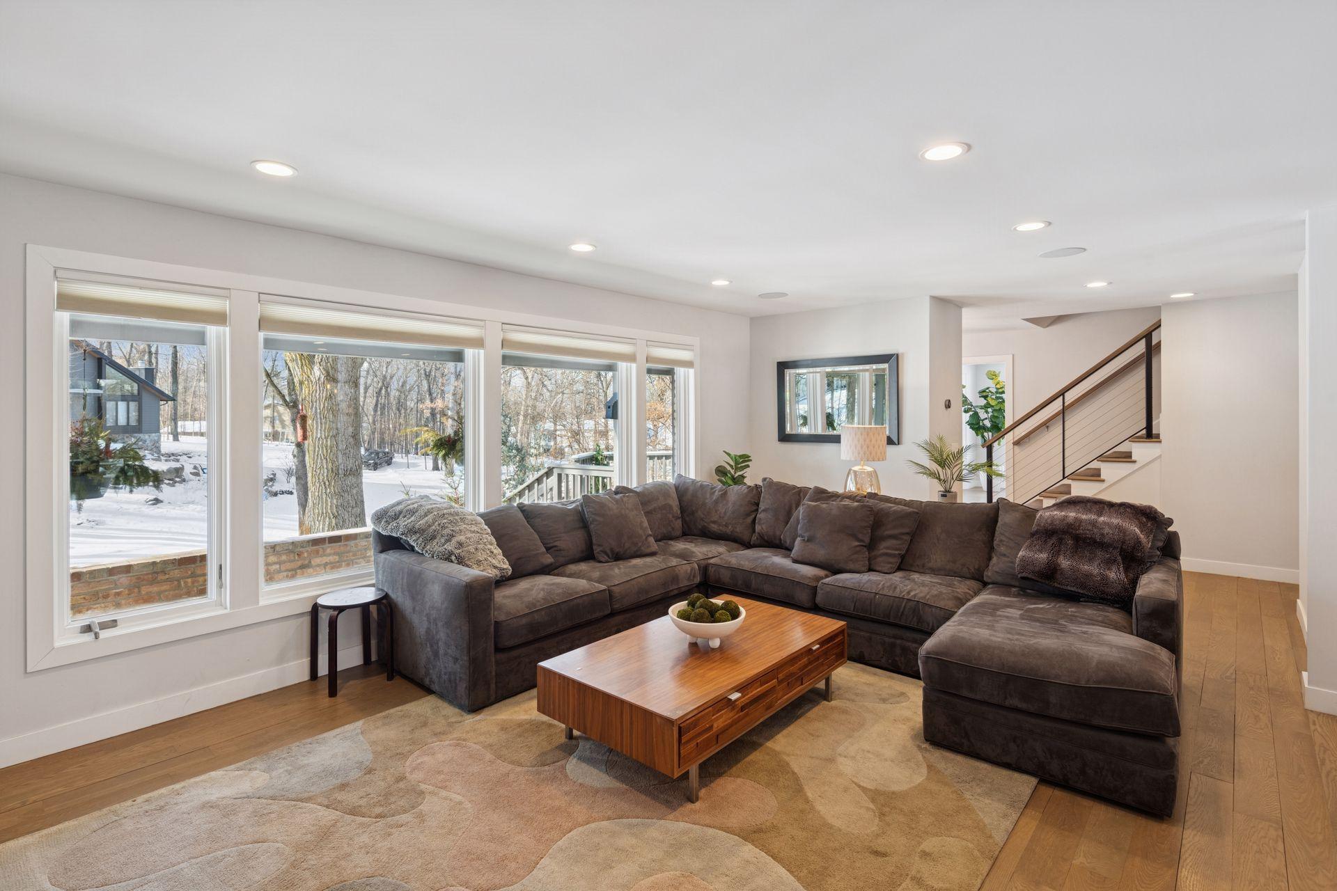 4360 Chimo East Deephaven, MN 55391 - Photo 3 of 33