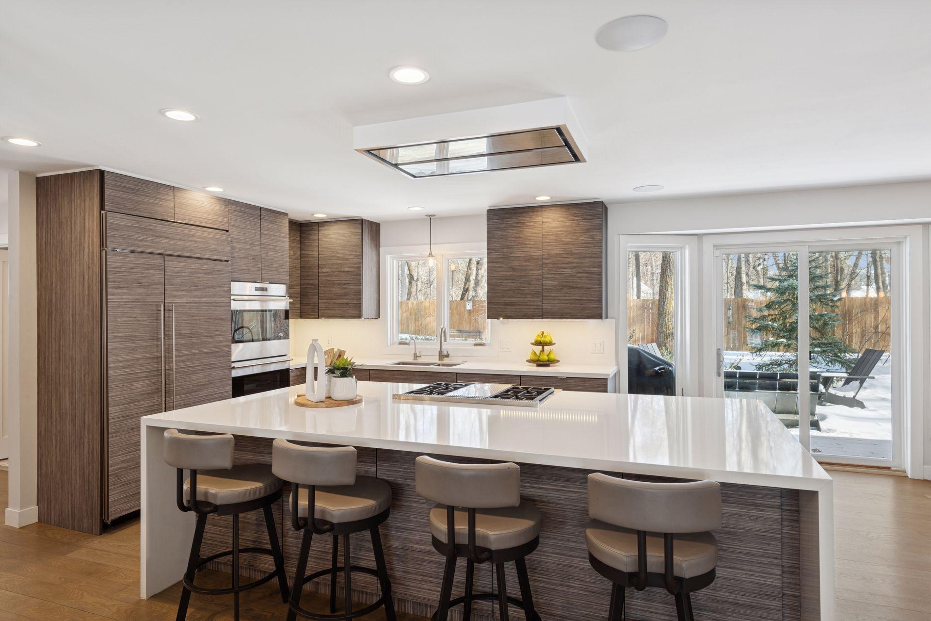 4360 Chimo East Deephaven, MN 55391 - Photo 4 of 33