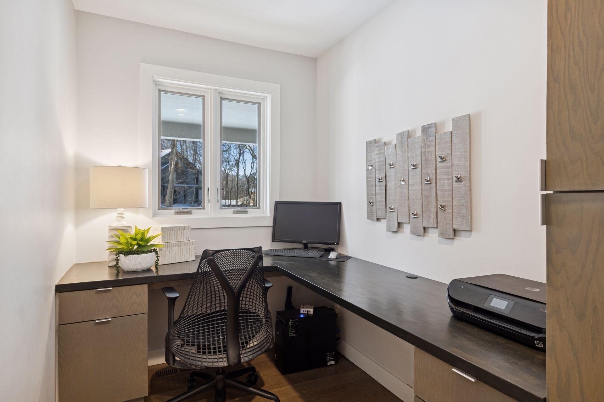 4360 Chimo East Deephaven, MN 55391 - Photo 10 of 33