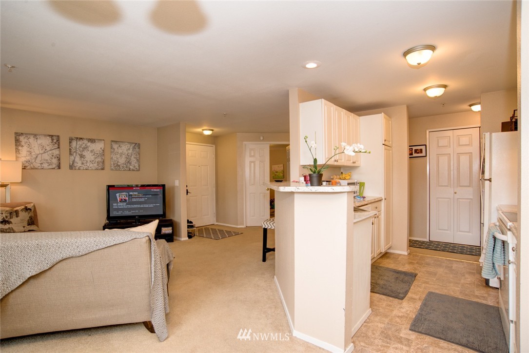10824 Southeast 170th Street, Unit B207 Renton, WA 98055 - Photo 2 of 12 Gallery Image 2