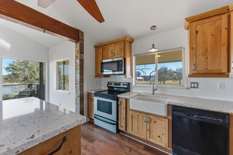 $695,000 | 729 Nomad Drive, Spicewood, TX 78669