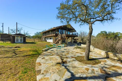 $695,000 | 729 Nomad Drive, Spicewood, TX 78669