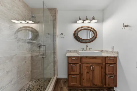 $695,000 | 729 Nomad Drive, Spicewood, TX 78669