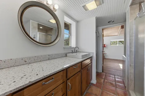 $695,000 | 729 Nomad Drive, Spicewood, TX 78669